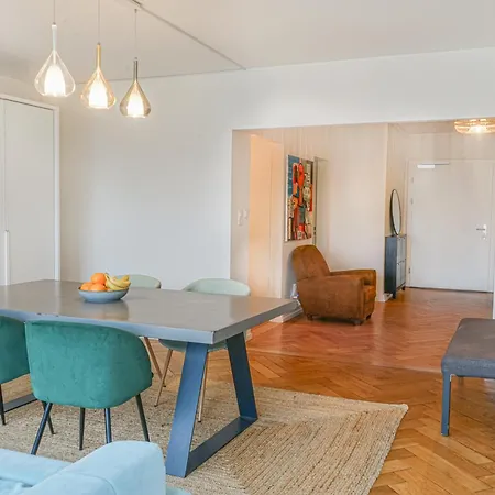 Enge Station - Private Alps Homestay szállás Zürich