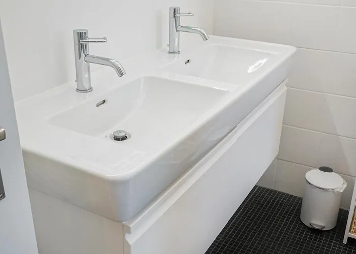 Pansiyon Downtown - Large, Quiet Private 