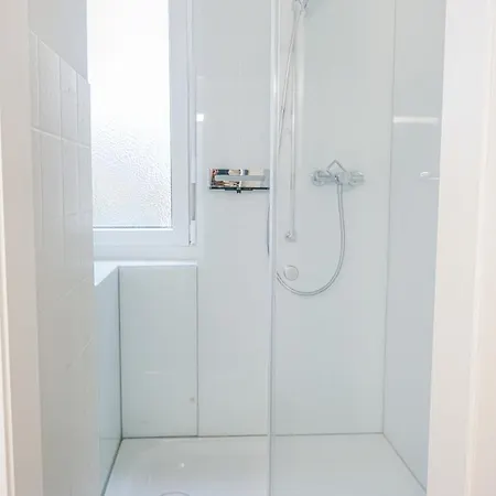 Enge Station - Private Alps Zurique